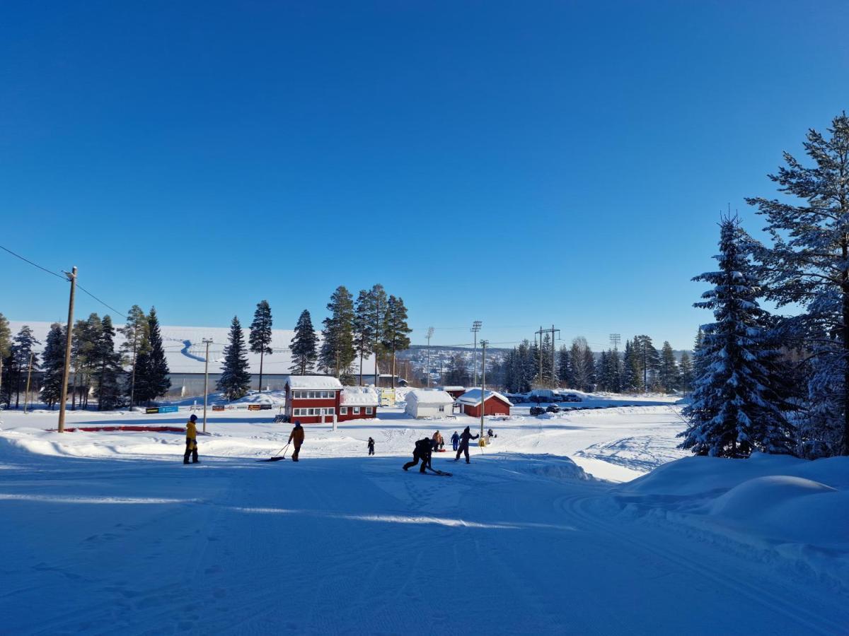 Badeland Gjestegard Raufoss Εξωτερικό φωτογραφία